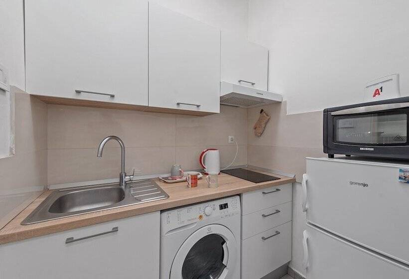 스탠다드 룸, Little Flower In City Center