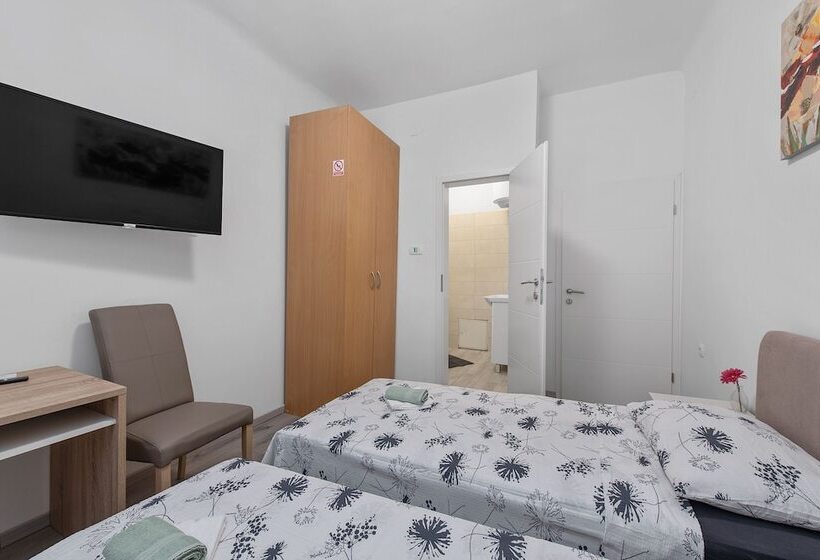 스탠다드 룸, Little Flower In City Center