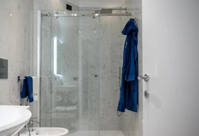 اتاق لوکس با تخت بزرگ, Bm Suites Cefalu