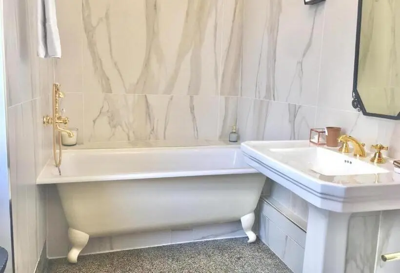 اتاق لوکس, Le 1930, Chambres D’hôtes De Charme