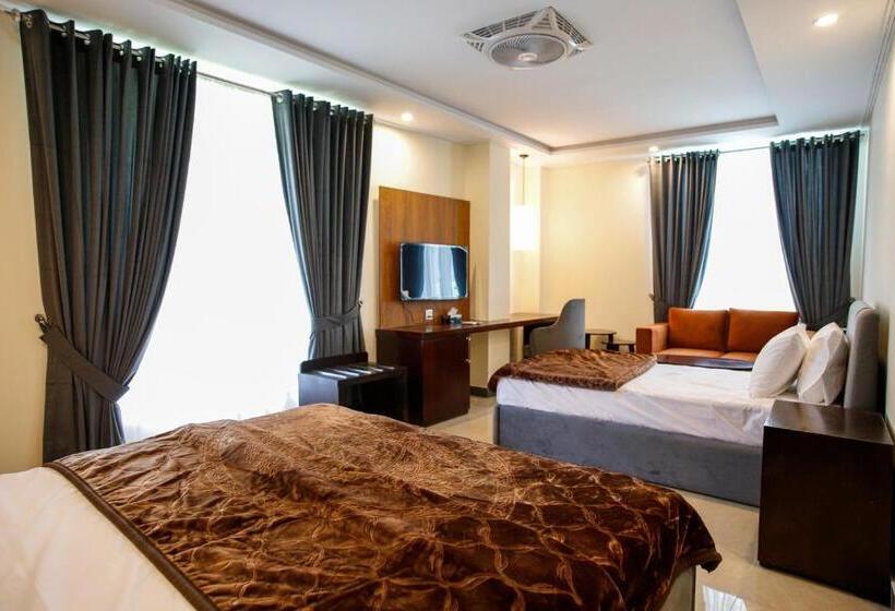 اتاق خانوادگی با چشم‌انداز کوه, H.m.h Lodges & Hotel Resort