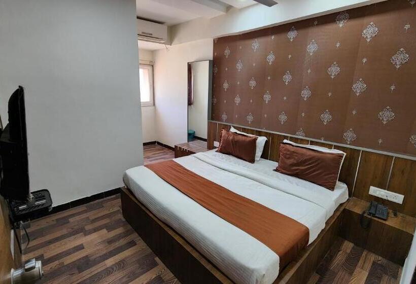 חדר סופריור, Nova Prime