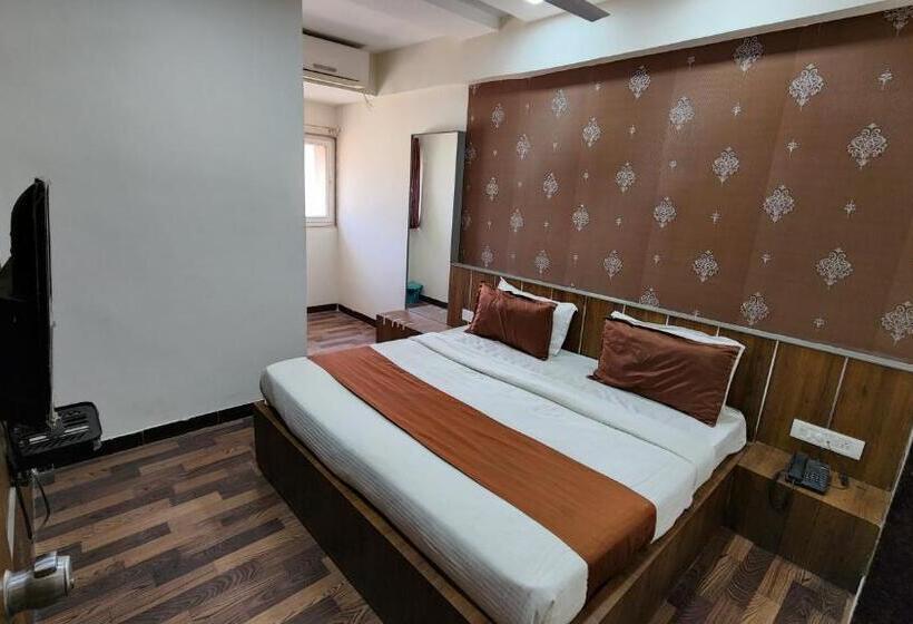 חדר סופריור, Nova Prime