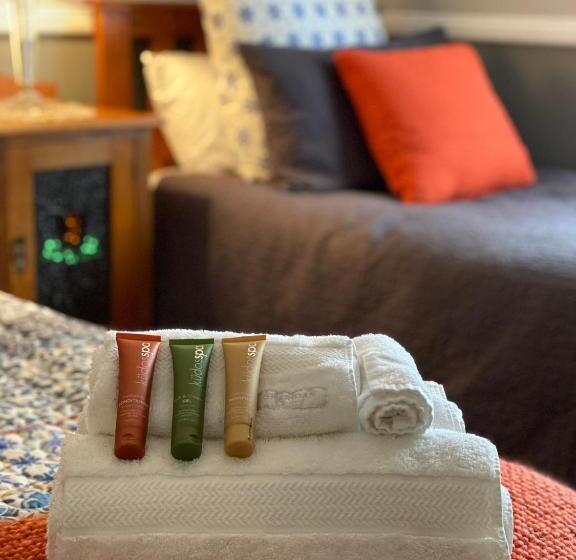 חדר דלוקס, Palmyra B&b