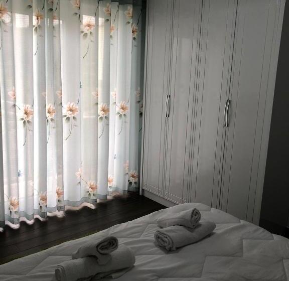 اتاق استاندارد با چشم‌انداز کوهستان, Adriatik Guesthouse