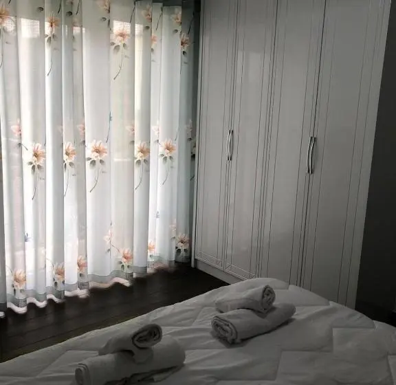 اتاق استاندارد با چشم‌انداز کوهستان, Adriatik Guesthouse
