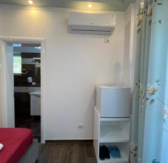 اتاق استاندارد با چشمانداز کوهستان, Adriatik Guesthouse