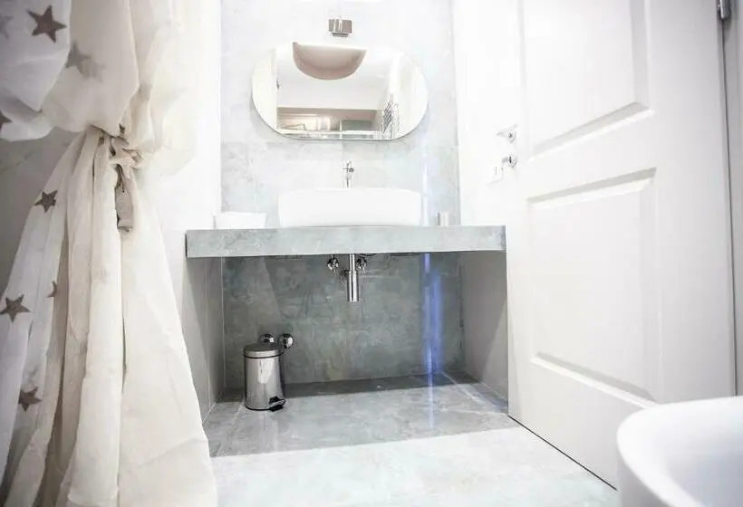 スタンダードルーム, Cavalieri D Oro Luxury House