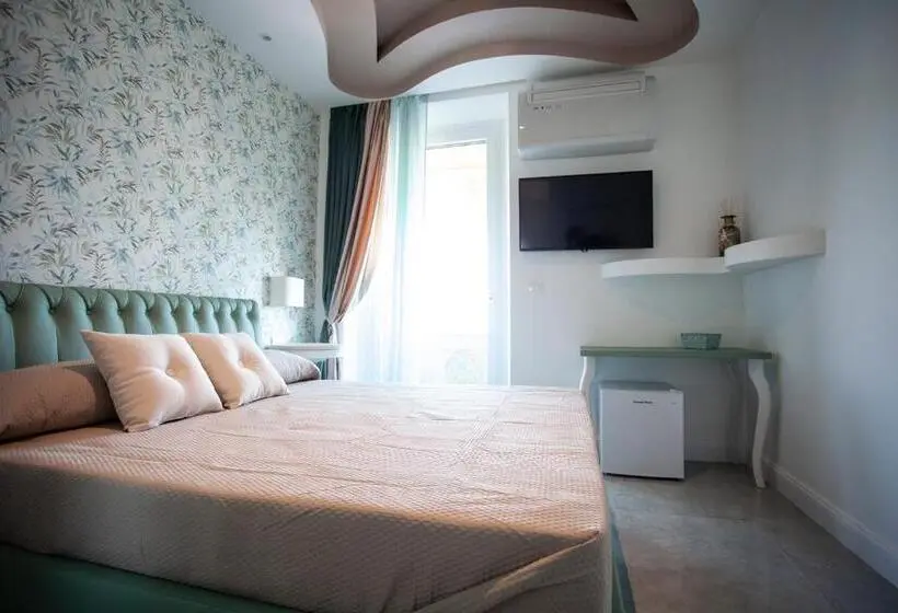 スタンダードトリプルルーム, Cavalieri D Oro Luxury House