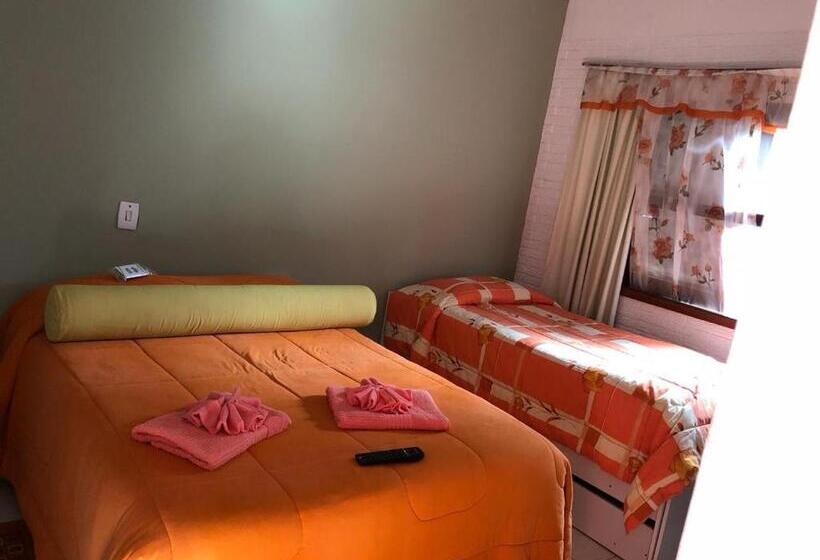 اتاق استاندارد سه نفره, Colinas Capivari Suites