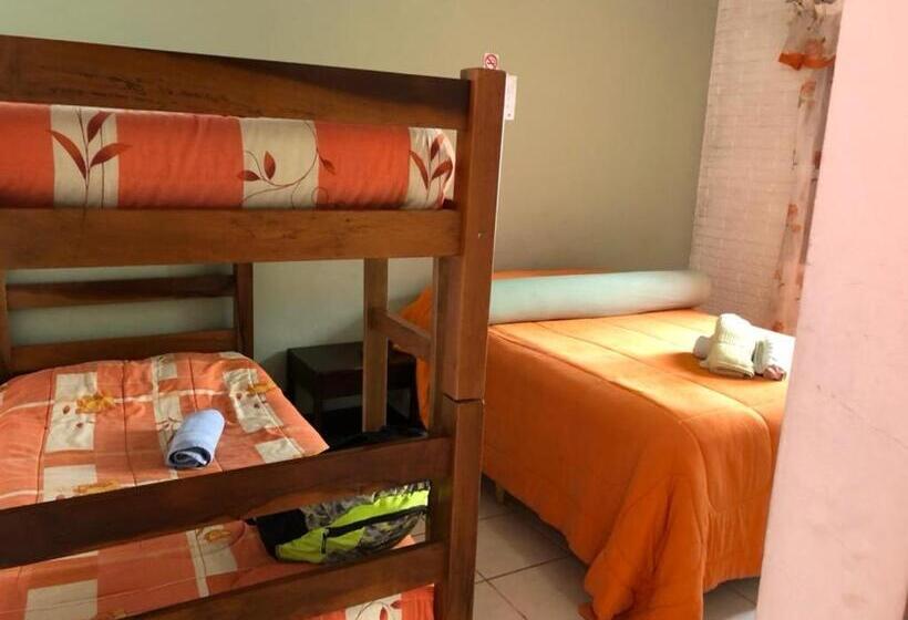 اتاق استاندارد چهار تخته, Colinas Capivari Suites