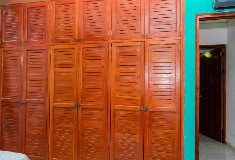 バス共有のスタンダードルーム, Hostal Familiar Argeñal