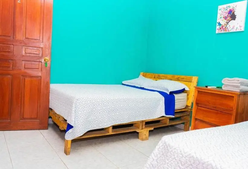 バス共有のスタンダードルーム, Hostal Familiar Argeñal