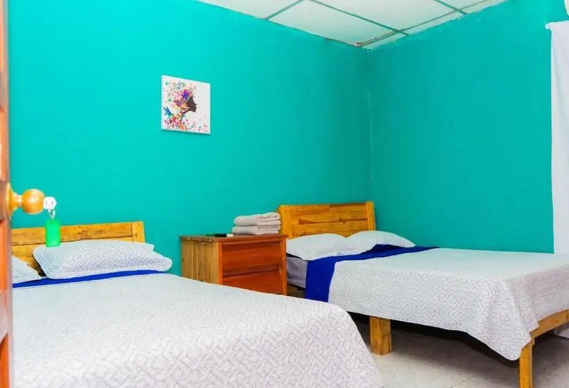 バス共有のスタンダードルーム, Hostal Familiar Argeñal