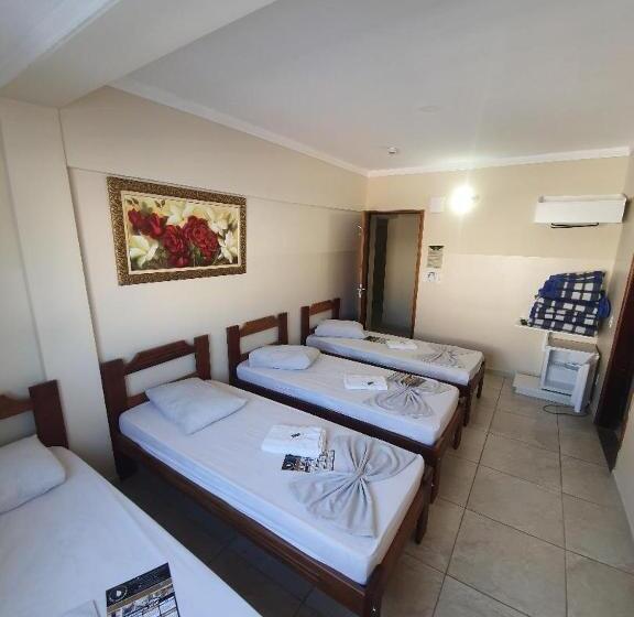 Четырехместный Номер Стандарт, Dos Devotos