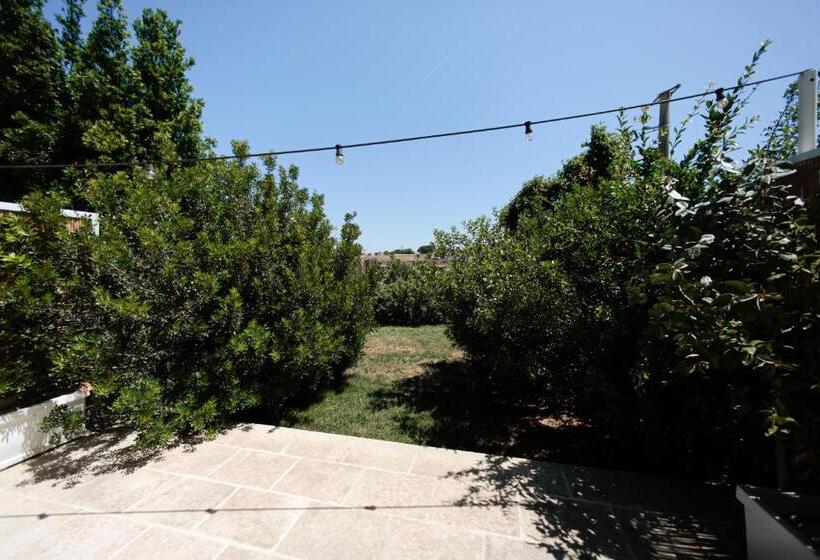 سوئیت با وان آب گرم, Masseria Francescani