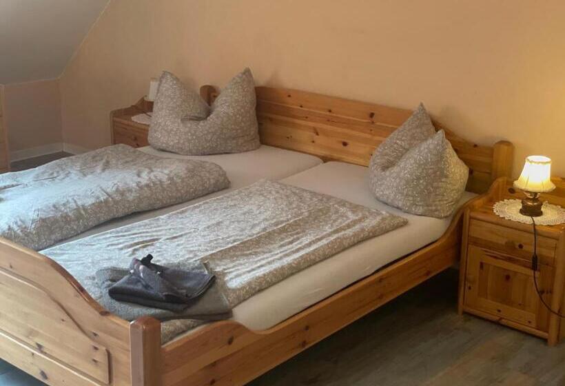 Номер Стандарт, Zum Ewigen Rath