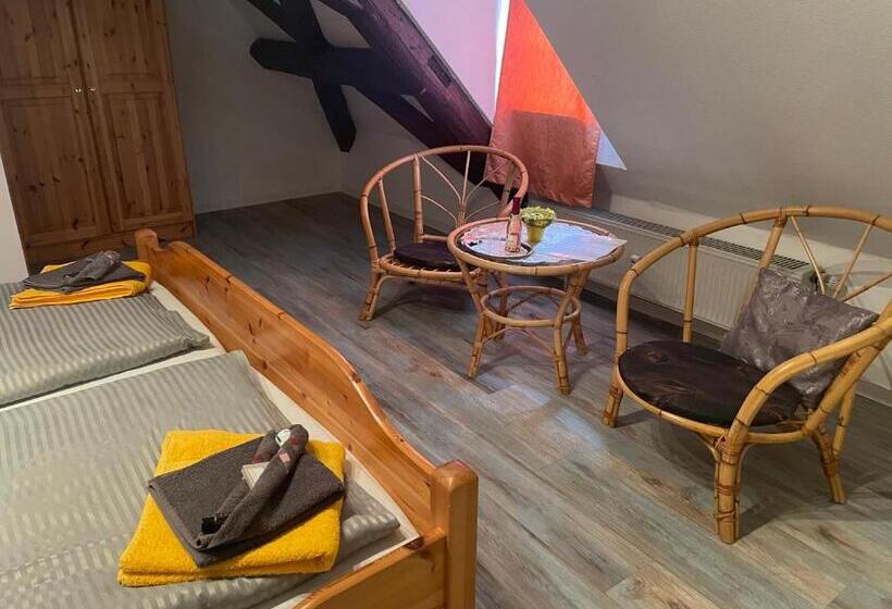 Номер Стандарт, Zum Ewigen Rath