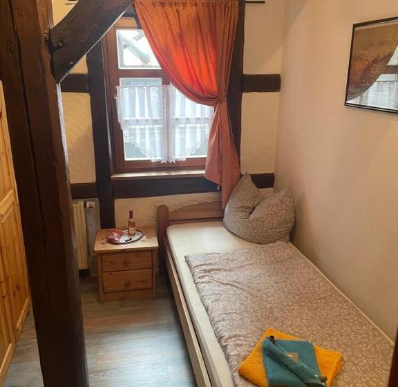 Номер Стандарт Индивидуальный, Zum Ewigen Rath