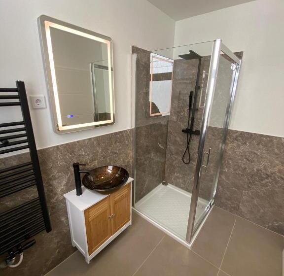 Номер Deluxe, Zum Ewigen Rath