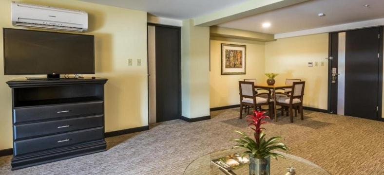 패밀리 룸, Urban Green Hotel & Suites