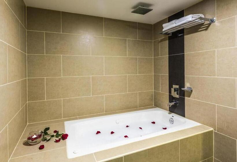 Президентский Люкс, Urban Green Hotel & Suites