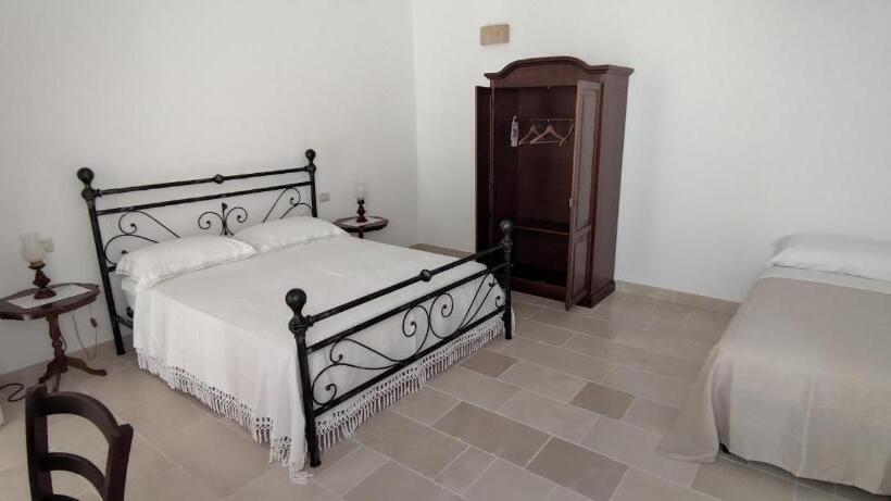 غرفة قياسية ثلاثية, Asylum Amicorum Bed & Breakfast