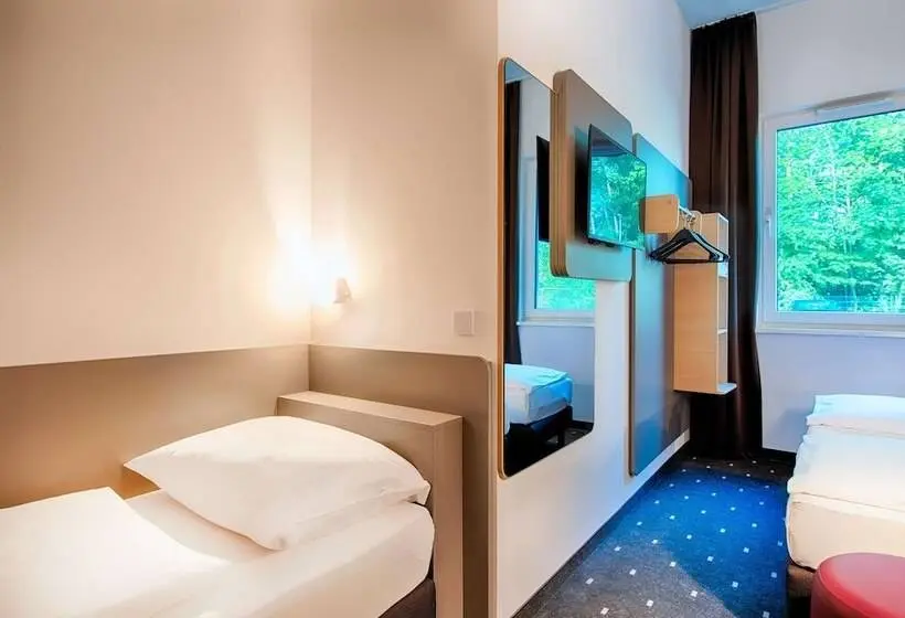 اتاق استاندارد سه نفره, B&b Hotel Cuxhaven