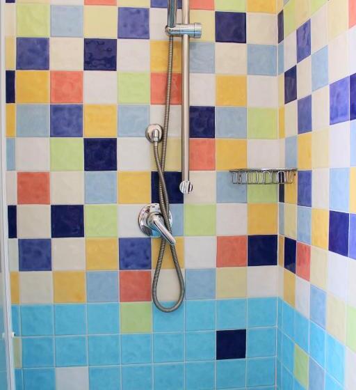 اتاق لوکس با بالکن و چشمانداز دریا, B&b Via Veneto