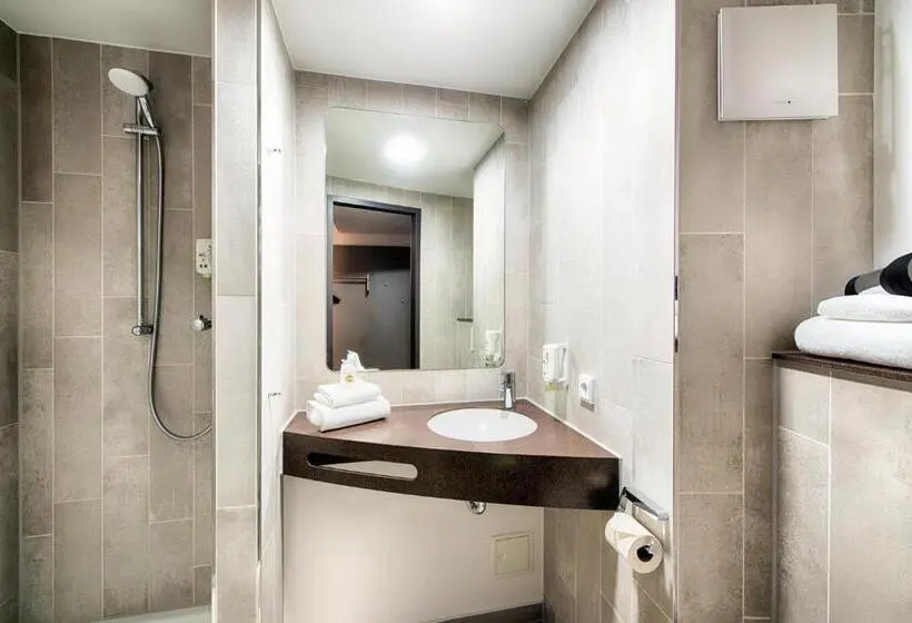 اتاق استاندارد یک نفره, B&b Hotel Cuxhaven