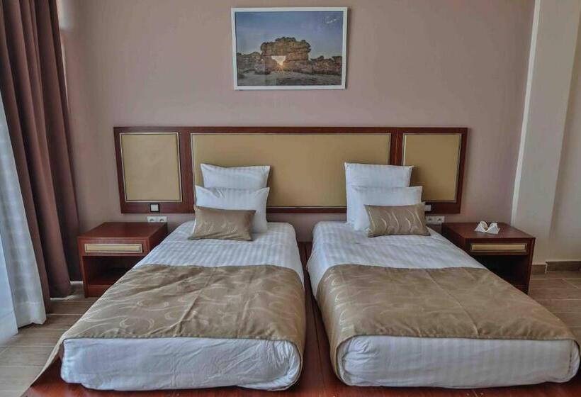 اتاق استاندارد, Hôtel Menabe L