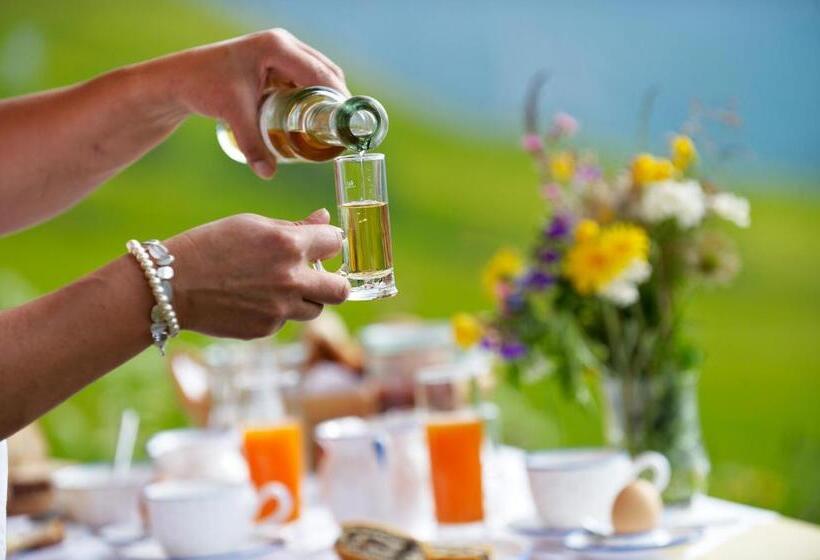 スタンダードルーム, Restaurant Formarin