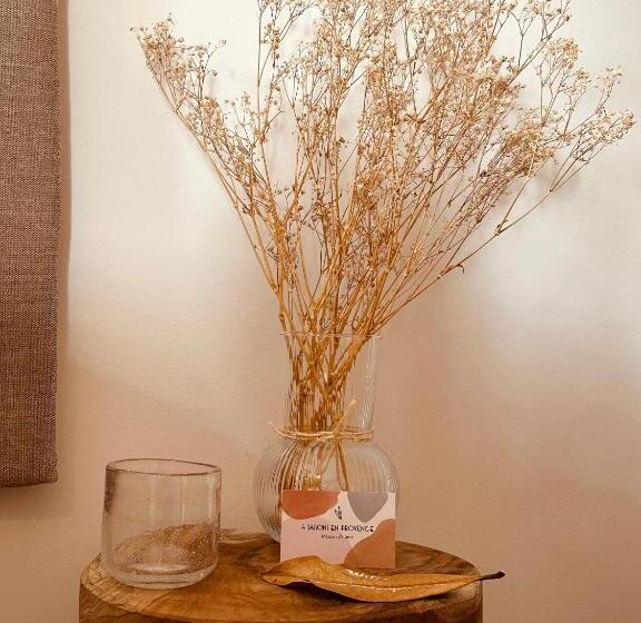 스탠다드 테라스 룸, 4 Saisons En Provence