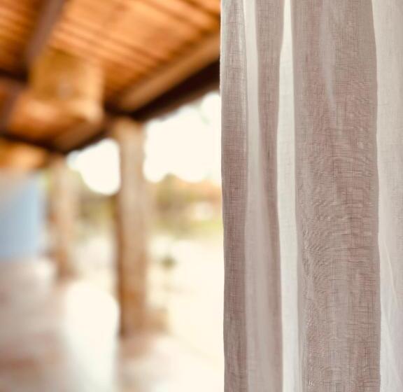 스탠다드 테라스 룸, 4 Saisons En Provence