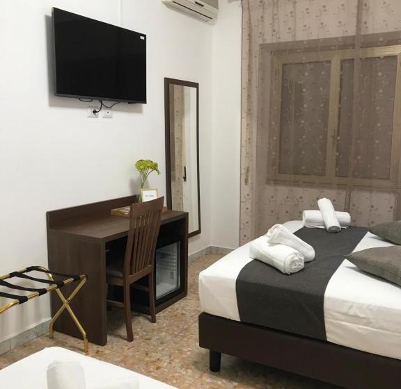 חדר סטנדרט לשלושה, Affittacamere Dianir