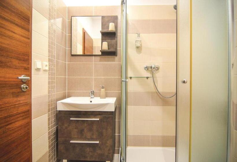 شقة غرفة واحدة, Residence Malva