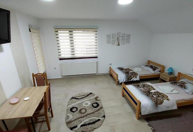 اتاق استاندارد سه نفره, Rooms Stefan