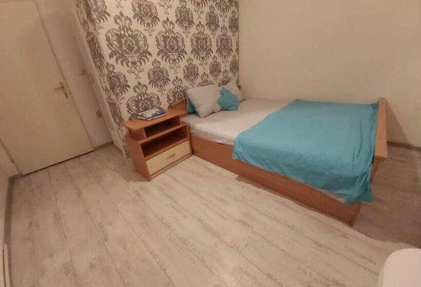 اتاق استاندارد, Rooms Stefan