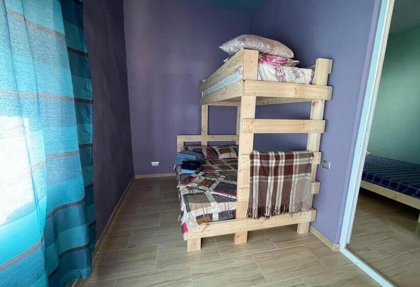 1间卧室的房子, Bukhta