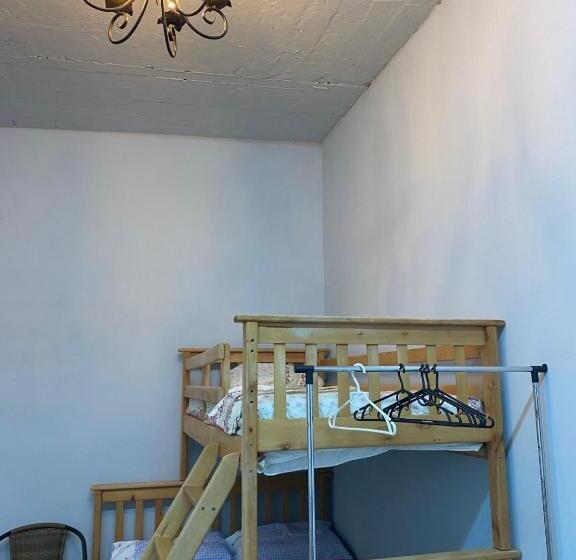 标准平房, Bukhta