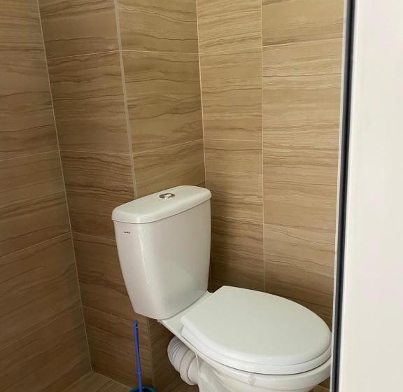 标准平房, Bukhta