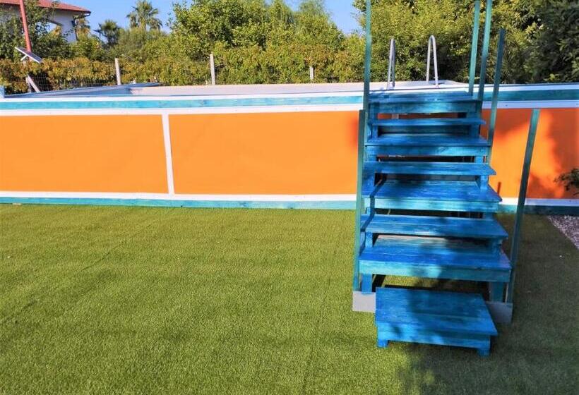 ガーデンビュースタンダード4ベッドルーム, B&b Villa Nancy