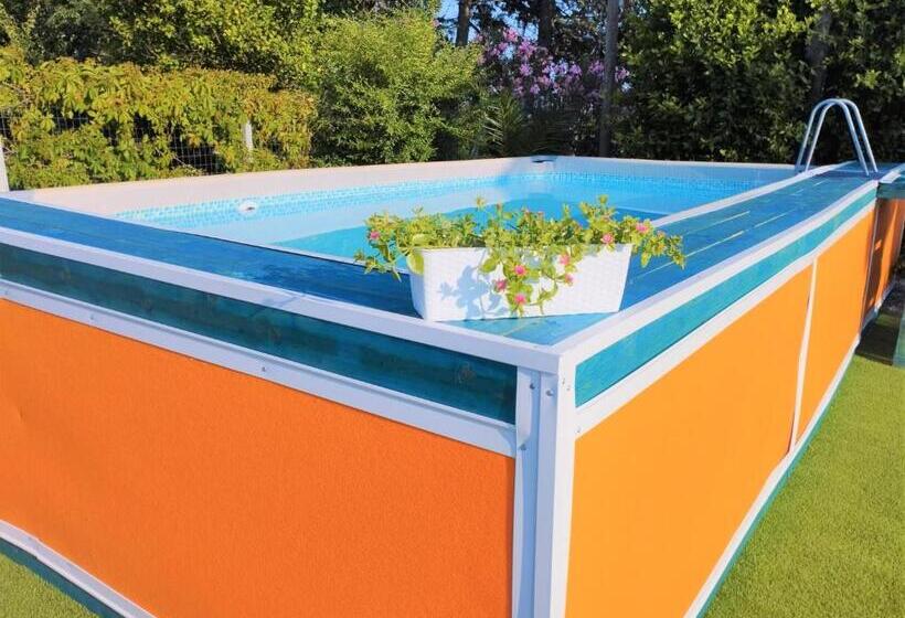 ガーデンビュースタンダード4ベッドルーム, B&b Villa Nancy