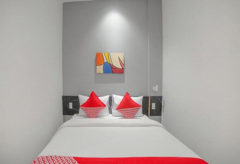 Quarto Estandar, Capital O 90447 Kardopa Hotel Megapark