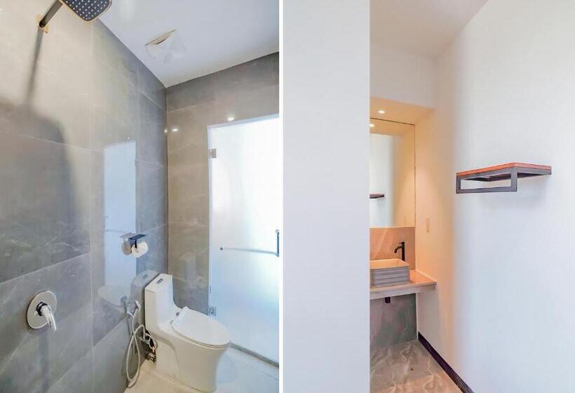 Quarto Deluxe, Capital O 90447 Kardopa Hotel Megapark