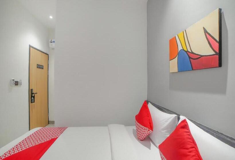 Suíte Familiar, Capital O 90447 Kardopa Hotel Megapark