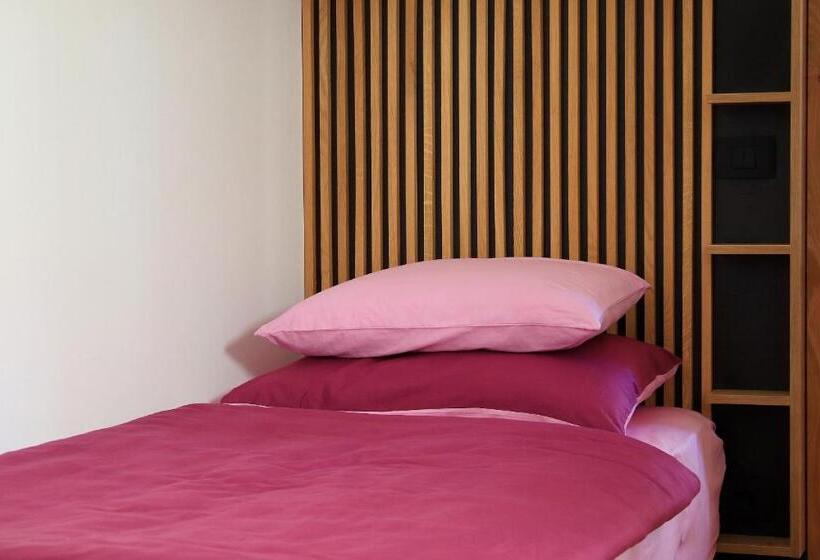 آپارتمان 2 خوابه, Cirus Apartments