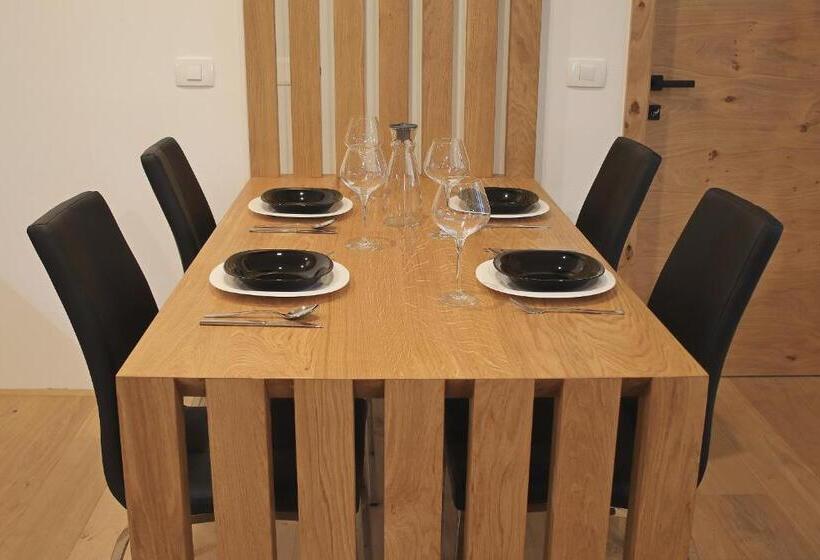 آپارتمان 2 خوابه, Cirus Apartments