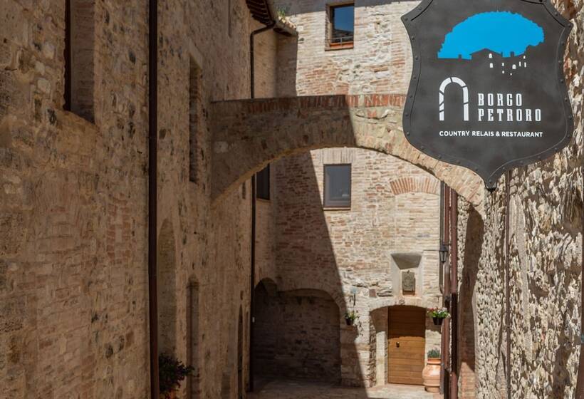 سوییت جونیور, Borgo Petroro