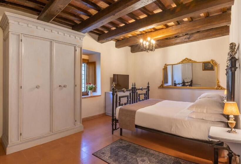 سوییت جونیور, Borgo Petroro